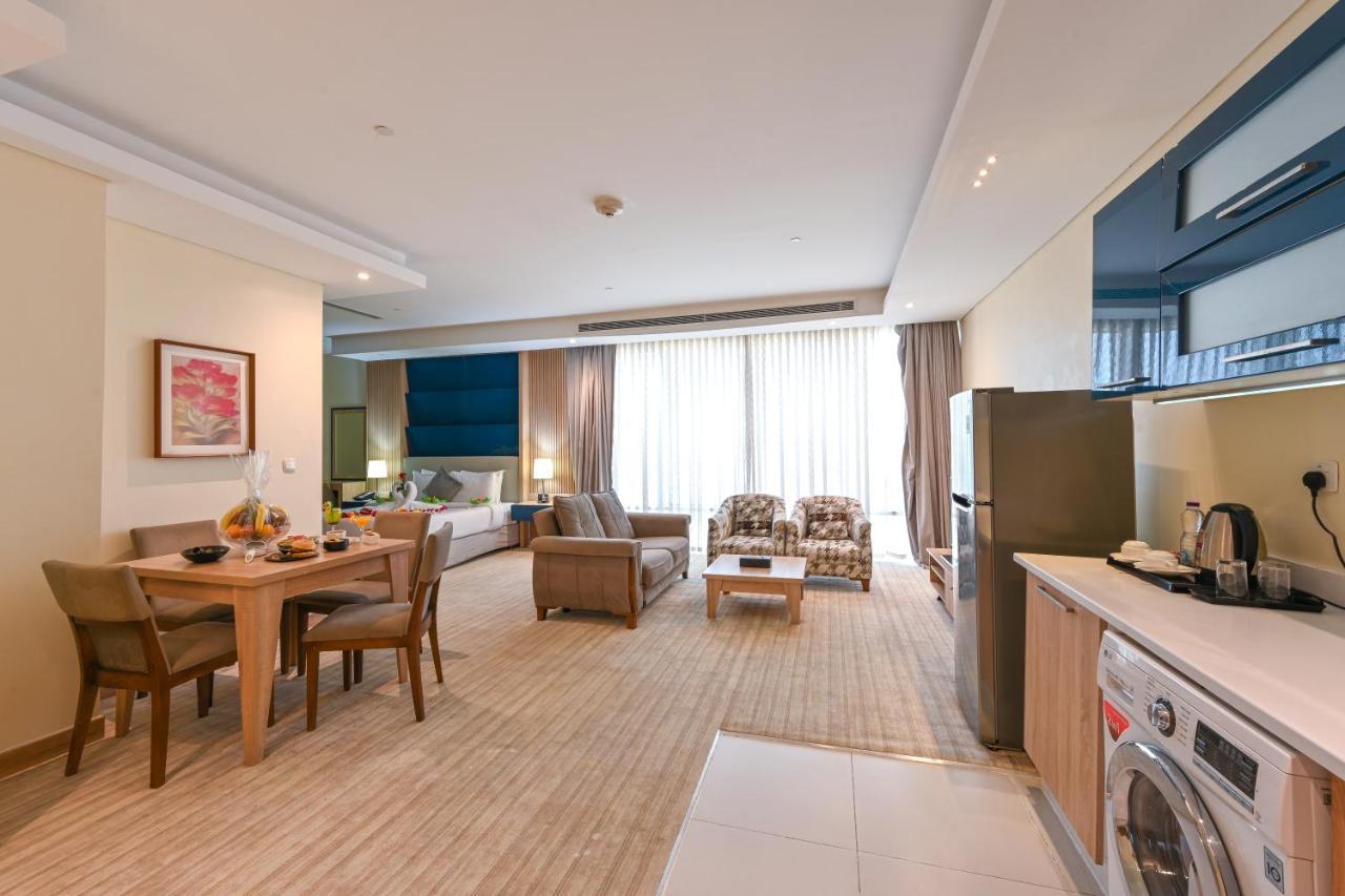 Al Mansour Suites Hotel Doha Kültér fotó