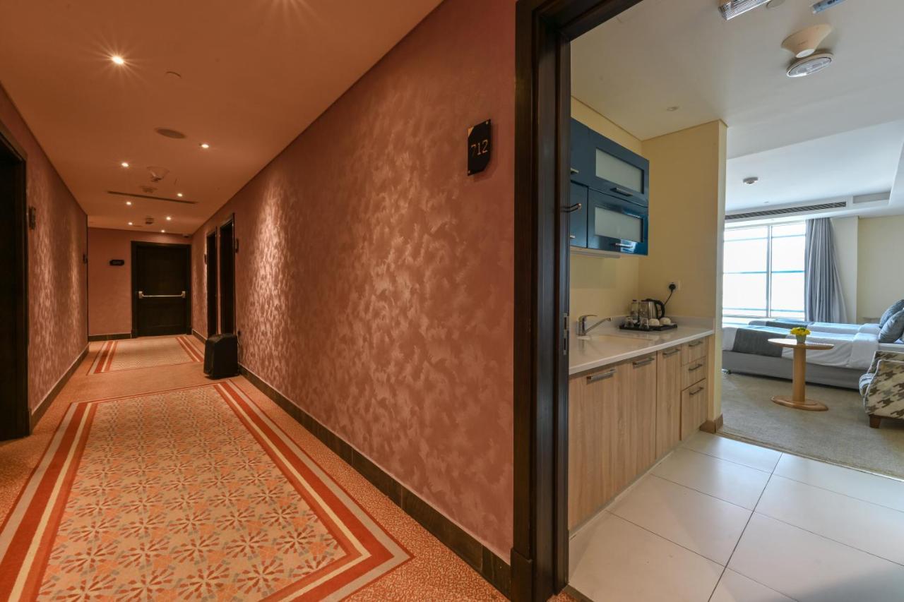Al Mansour Suites Hotel Doha Kültér fotó
