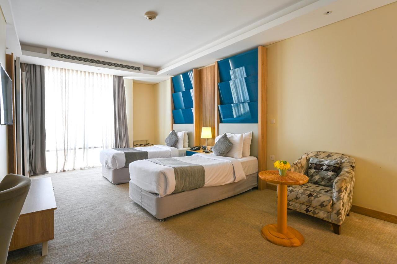 Al Mansour Suites Hotel Doha Kültér fotó