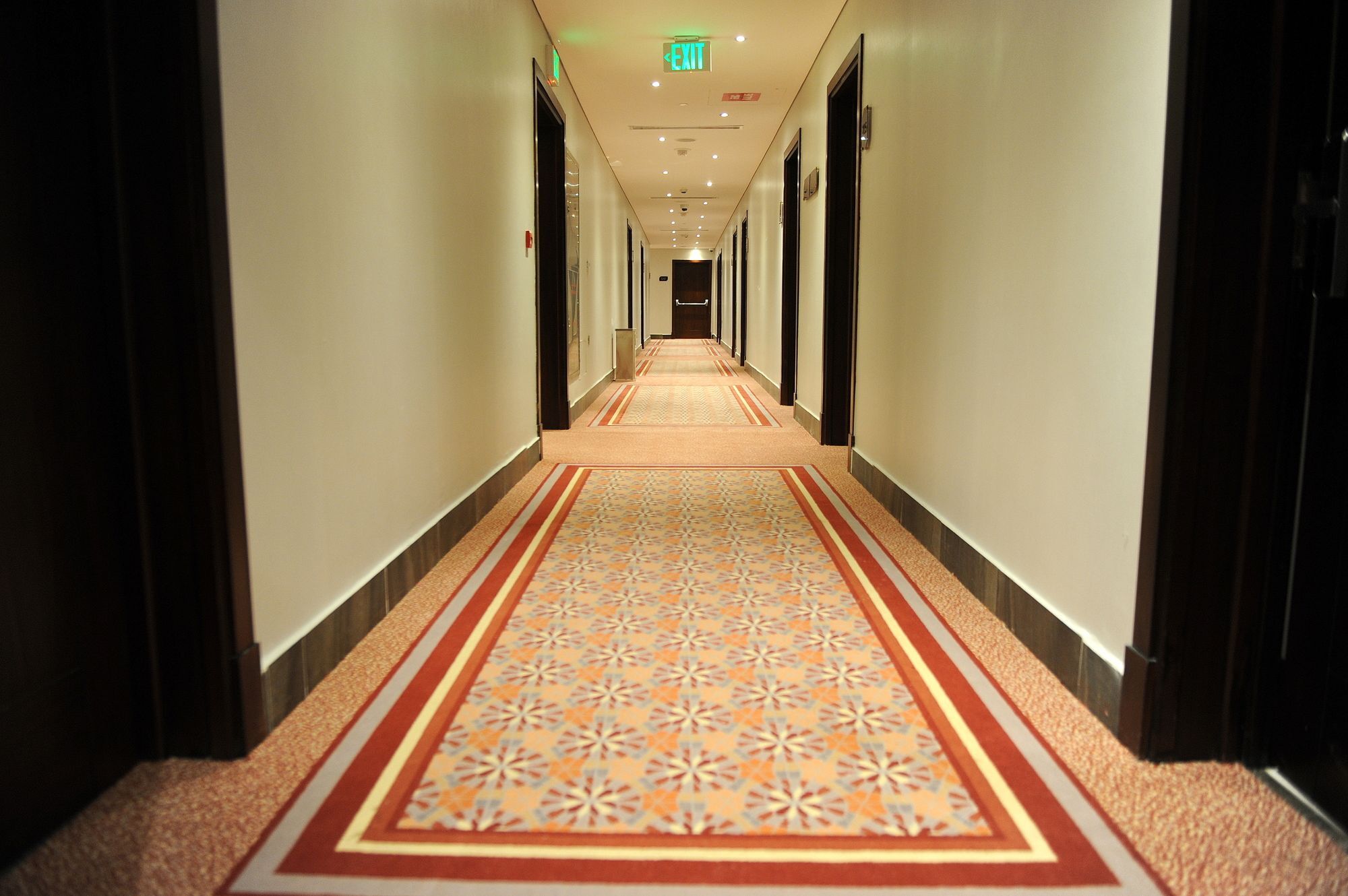 Al Mansour Suites Hotel Doha Kültér fotó